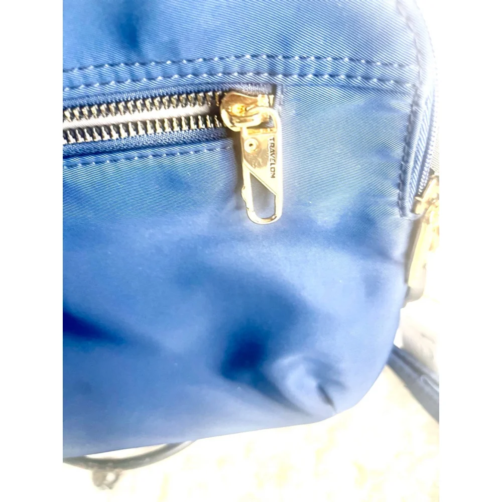 NWOT Travelon Navy Blue Crossbody Messenger Bag Purse - Picture 2 of 11